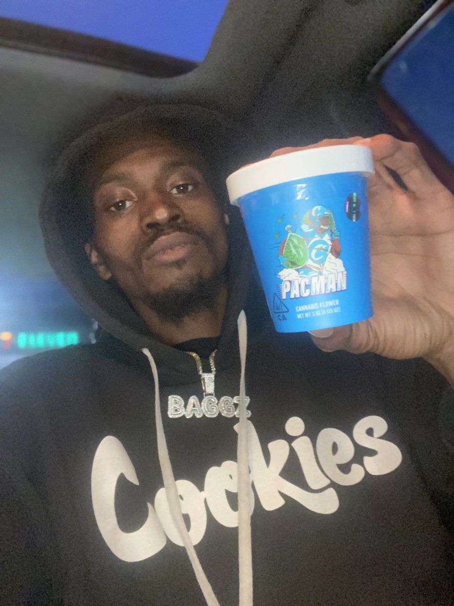 Baggzforever's tweet photo. BAGGZ Got The “PAC” @REALPACMAN24 @cookiesglobal 

https://t.co/2UQLi8Mcfc

#PACMAN #PACGotThePac #BAGGZGotThePac #CookiesMaywood #CookiesEnterprises @berner415 #CookiesTubs #ArroganceIsIgnorance #WeOutside #BAGGZ #Determinedtomakeit https://t.co/hAd4uwbBgR