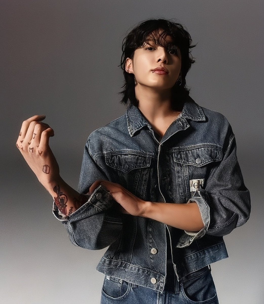 Mybabythvk's tweet photo. ⚠️RT/REPLY ⚠️

GLOBAL AMBASSADOR JUNGKOOK
#JUNGKOOKxCALVINKLEIN https://t.co/awLZe8dVzU