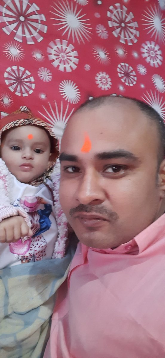 GargMedia's tweet photo. उदीयमान सूर्य को अर्घ्य देने के साथ ही  छठ महापर्व का हुआ समापन https://t.co/GOUjL0uB9Z