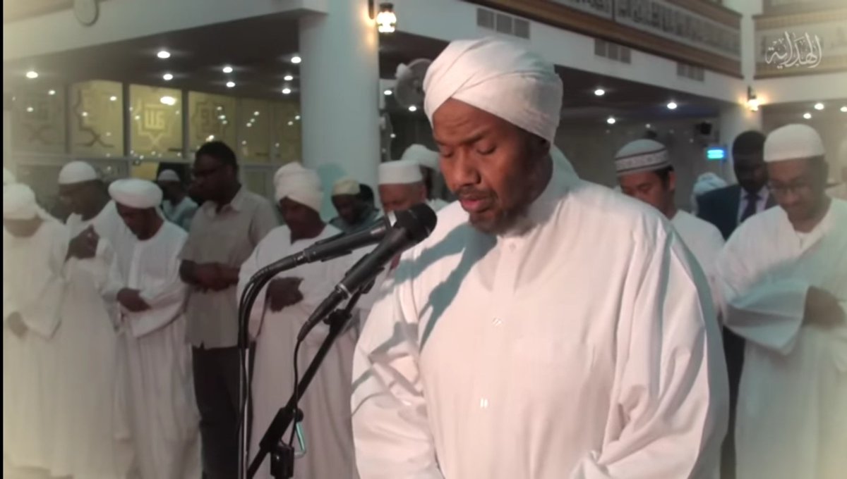 H_Bakkaniy's tweet photo. Khusyu' Dalam Sembahyang

Terlihat ada suatu komen dari seorang fulanah -hadānallāhu waiyyāha- yang dengan mudah mencemuh Imam yang diserang dalam video tular baru-baru ini sebagai tidak khusyu', maka tulisan ringkas ini sekadar untuk pencerahan hakikat khusyu' dalam sembahyang. https://t.co/OoMxGJ6Qve