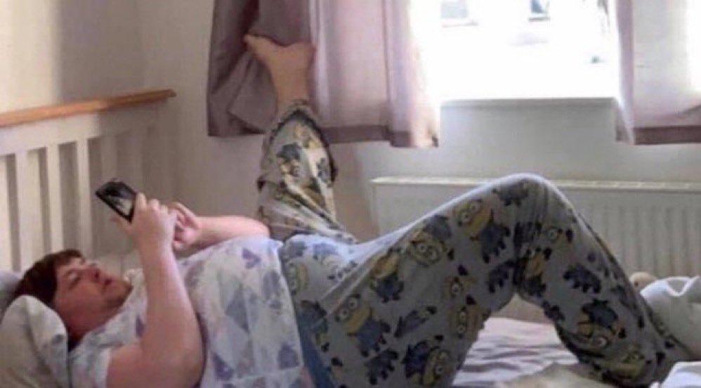 *your classpass cyclebar upcoming reservation is in 20 minutes* 

Me