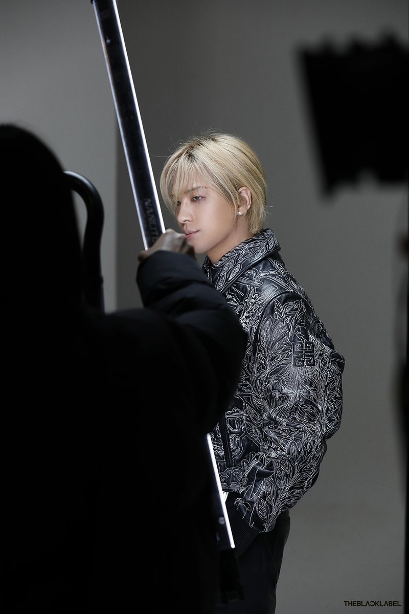 KPOPFAVE_'s tweet photo. It is official that @Realtaeyang is coming back real soon! 🔥@THEBLACKLABEL said #TAEYANG is working towards a new album right now for an April comeback. They however added, "The release date, type of the album, etc are still yet to be confirmed". Can't wait for it! #BIGBANG https://t.co/YUJaLQxaJA