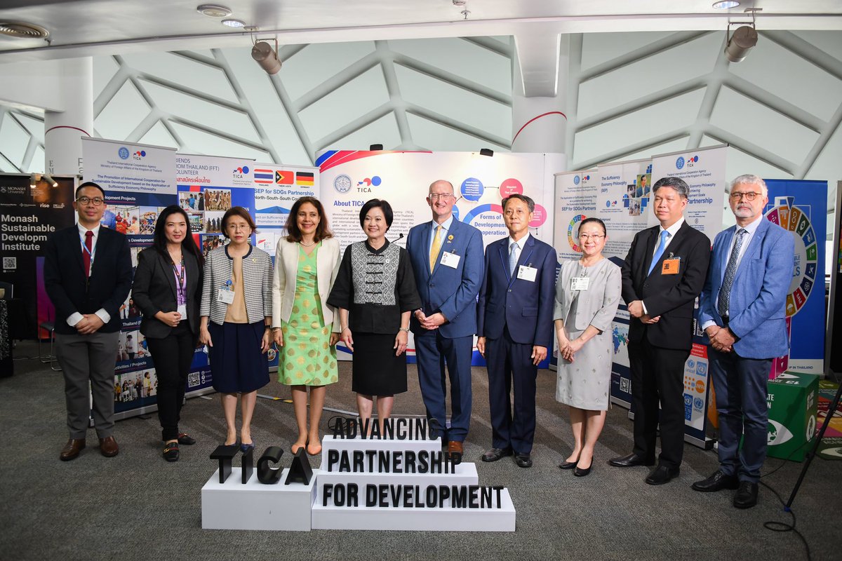 DG-TICA, @SabharwalGita UNRC for 🇹🇭, DGIO, and EU Amb. joined the launching ceremony of 3 South-South & Triangular coop. (SSTC) projects on organic agri. Global Health Diplomacy, and public health, during the 10th APFSD - with reps. from MOAC MOPH WHO and UNFPA. (27 March 2023)