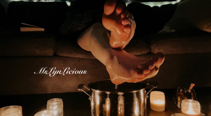 I love getting to create art for you all! This is a set of stills from a video I got to make! Full 5<a href="/tag/bathtime"class="tags"><span>#bathtime</span></a><a href="/tag/spaday"class="tags"><span>#spaday</span></a><a href="/tag/bubblebath"class="tags"><span>#bubblebath</span></a><a href="/tag/pedicure"class="tags"><span>#pedicure</span></a><a href="/tag/bubbles"class="tags"><span>#bubbles</span></a>