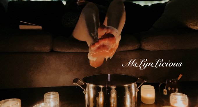 I love getting to create art for you all! This is a set of stills from a video I got to make! Full 5<a href="/tag/bathtime"class="tags"><span>#bathtime</span></a><a href="/tag/spaday"class="tags"><span>#spaday</span></a><a href="/tag/bubblebath"class="tags"><span>#bubblebath</span></a><a href="/tag/pedicure"class="tags"><span>#pedicure</span></a><a href="/tag/bubbles"class="tags"><span>#bubbles</span></a>