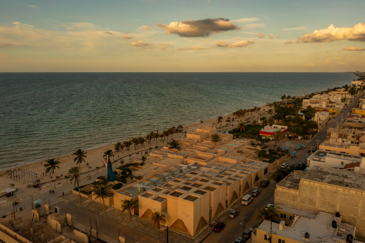 MeyerFalcon's tweet photo. También con @SEDATU_mx construimos el Museo del Meteorito en Progreso, Yucatán.
Si andan por allá en estas próximas vacaciones, visiten este espacio para conocer más acerca de uno de los eventos naturales que cambió la vida en la tierra.
#ProgresoLate https://t.co/bjqsQHSkmR