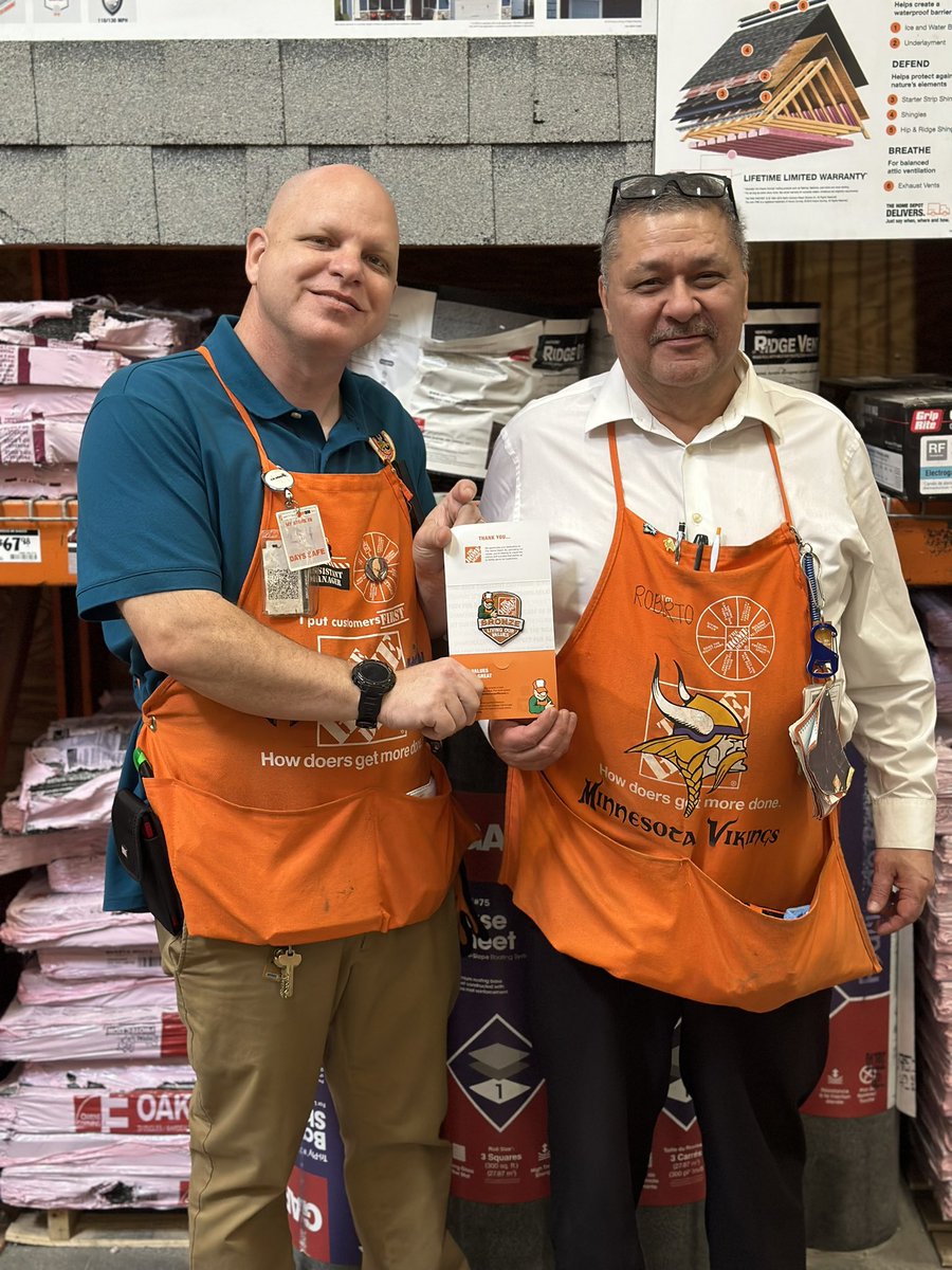 Brandi6371's tweet image. Homer Awards and Milestones at #485!! Celebrating our associates 🎉 
#CelebrateYOU 

 @Edmond0485 @NagyAndrew @ShawnMinkner @SandraD2429 @DepotRob @aboutthepigskin 

#PMDPeopleFirst 
#D287WeAreTheBar #D287StrongerTogether
#FearUs485