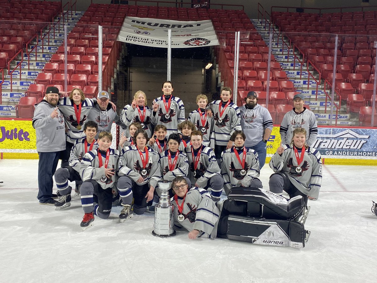 jerebbett's tweet photo. This is the result of a TEAM coming together, believing in the process, and making sure each and every one of their team mates were valued. They ALL contributed each and every time they stepped on the ice. This is what success looks like. @Ogle14 @ebbsebbs27 @NighJamie https://t.co/ICwwt7J8aH