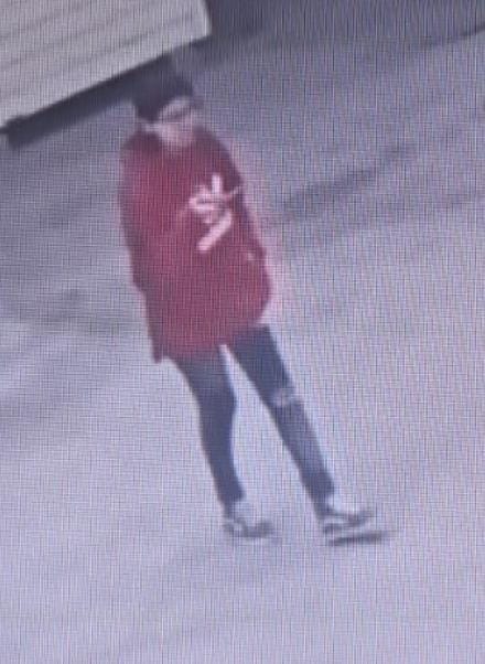 Informativo3651's tweet photo. 🆘#SeBusca🆘
Se busca a Valeria Elizabeth Medellín Rangel de 15 años. Su padre Sergio Medellín lanzó la búsqueda en redes. La última vez que se la vieron fue a las 10:00 am y la última ubicación de su celular marca en Interplaza entre las 12:00 y 15:00 horas en #MTY 
@MtyFollow https://t.co/CjZxQtnMZd