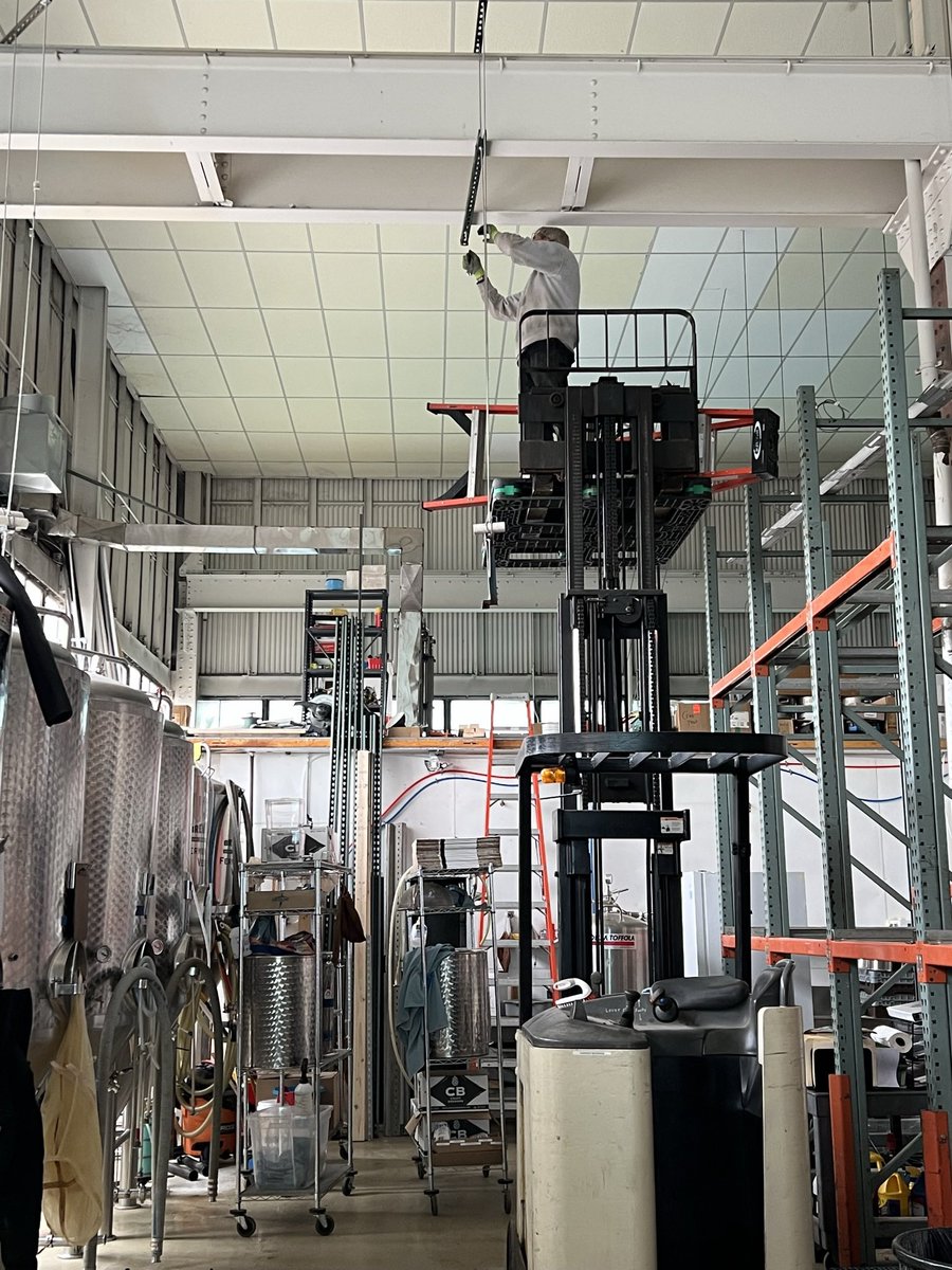 brewgaroo's tweet photo. Praising fermentors #beer #brewery, #RochesterNY , #Fairportbrewing , #timbucha https://t.co/DzEquqPfpk
