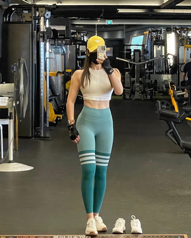 The night gave me black eyes, but it let me fall in love with the night to my pain.