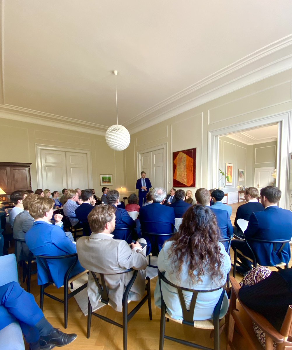EUROPE - WHAT NOW?
Full house at #ResidenceOfDenmark in #TheHague when @MwiWind @remkorteweg and @PoulPschri discussed the most pressing issues on the European agenda in light of #ukraine #IRA #strategicautonomy and #enlargement.
Marking 50 years of Denmark in the EU @DanishMFA