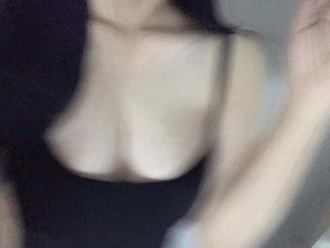 몸에 열이 많은 잉간 ..#섹트 #일탈 #맘눌뎀