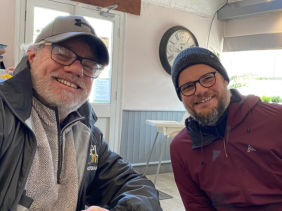 pixelcovecreate's tweet photo. A pleasure to meet Pete Alfano of #alfanoframeworks on Saturday. We learnt so much about how we can improve our cycling for this challenge and he has sponsored us by giving us a free bike fit.
#976TheBridge #helpthehomeless #bikefit #charity #localbusiness #bespokebikeframes https://t.co/hT5V5m4zsL