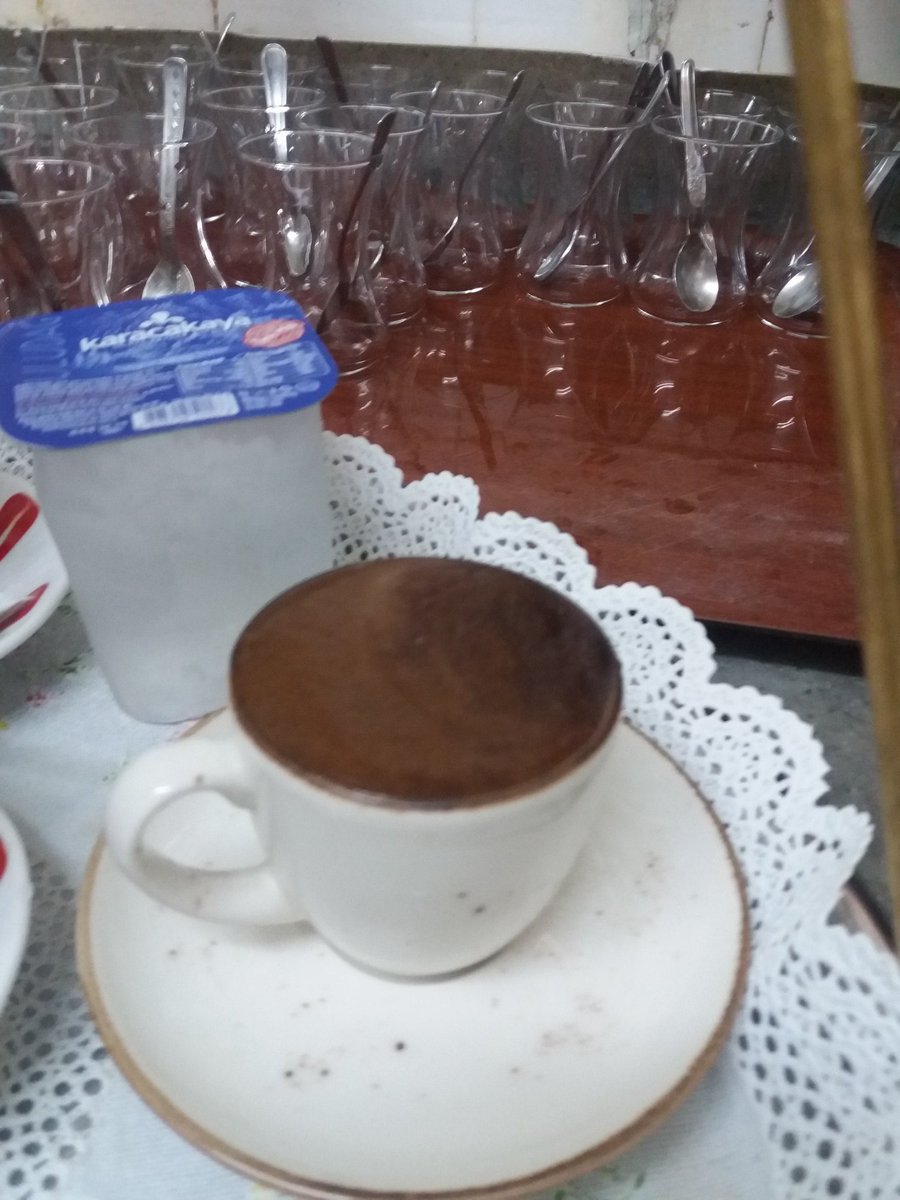 Buyurun  meşur kahvemden icmeye