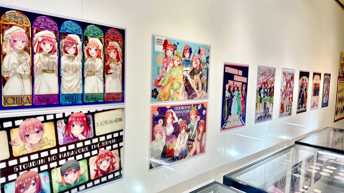 ⇒続き映画「#五等分の花嫁」AU-COOP蔵出し市 東京会場は終了しましたが✨ブラインドコースター✨は引き続き発売してお