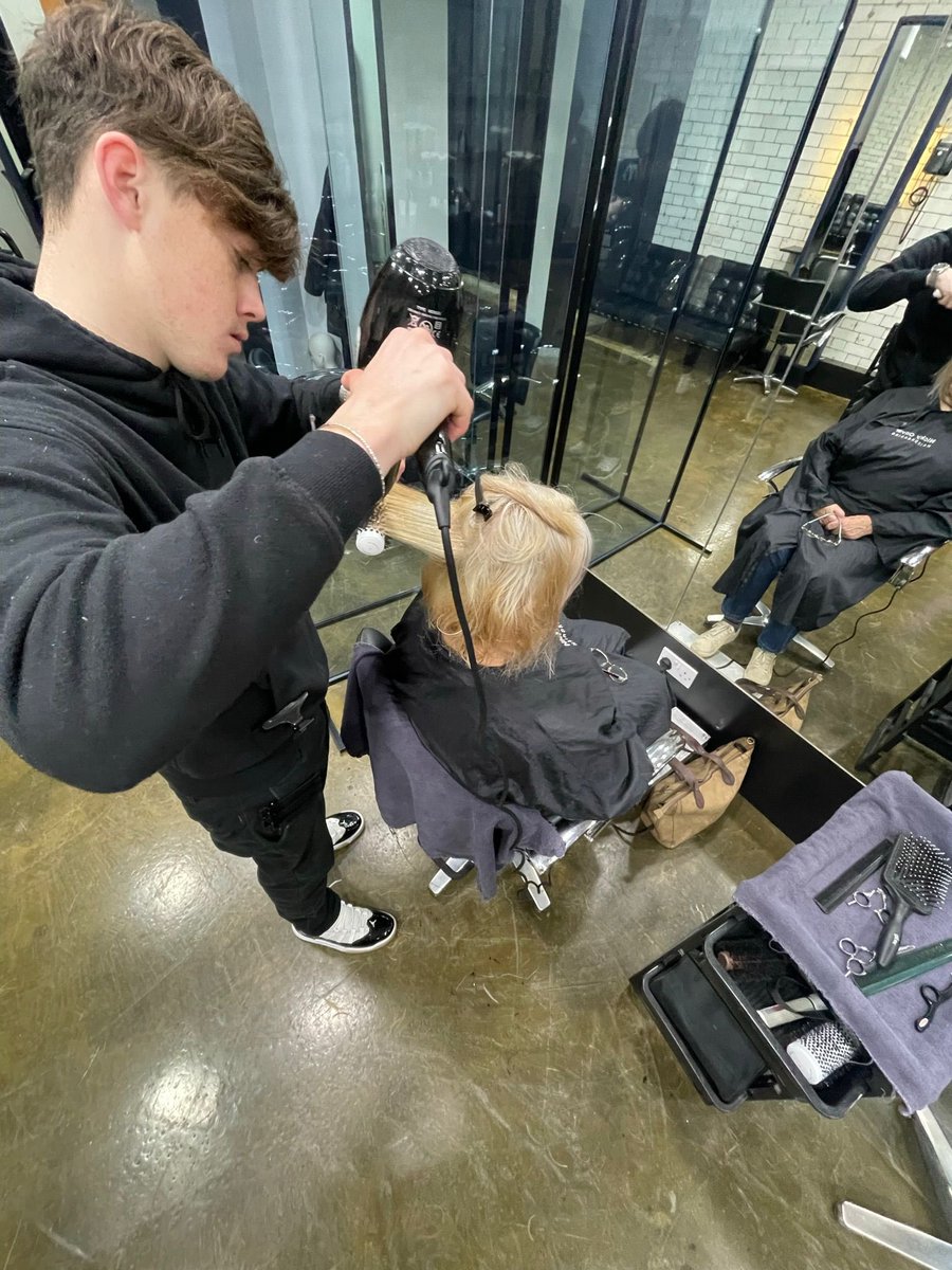 We love seeing our students develop into great all round hairdressers #learningnewskills #hairdressingcourse #barberingcourse #careerchanger #MANCHESTER #Northernquarter #Creative #happydays #oldhamSt #NickyOliver #MakeupSchool #NewBeginnings #NVQ #Vtct #hairdressers #barbers