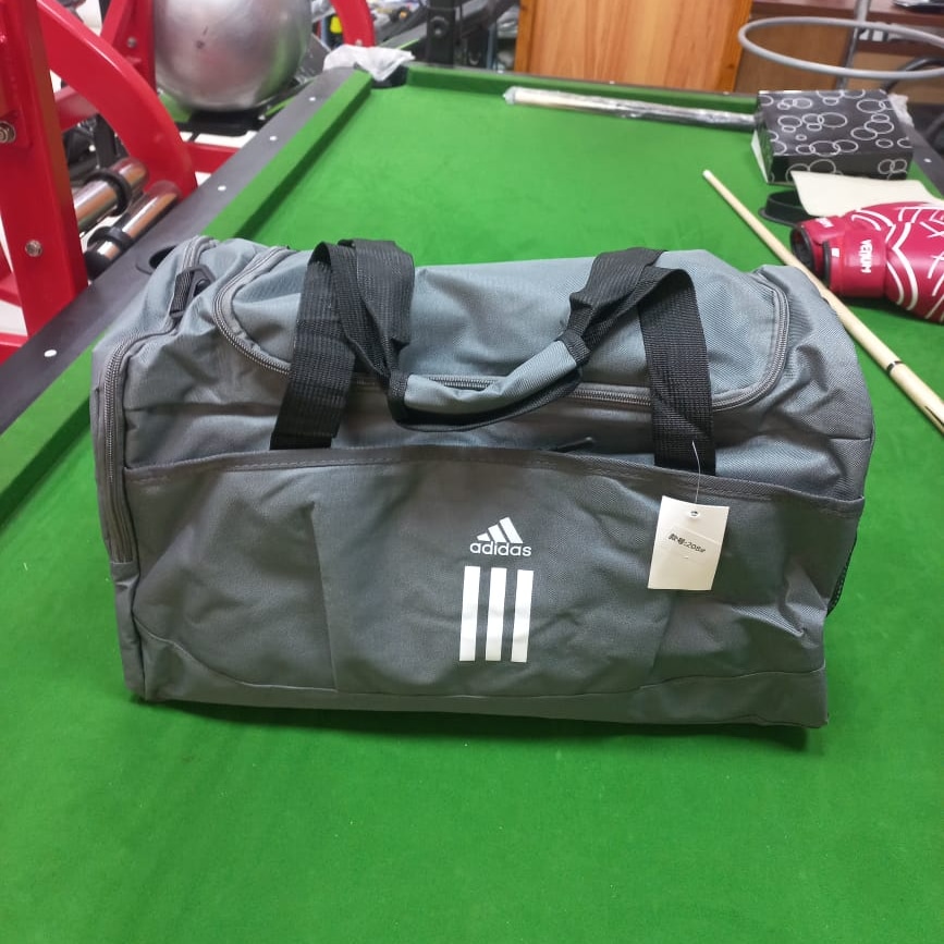 Karibu <a href="/MooKabweSports/">MooKabwe Sports Store</a> <a href="/MooKabweSports/">MooKabwe Sports Store</a>

Adidas quality Gym&amp; bag
Available 
Price 65000

Tupo Kigogo Round About  Jiran na kituo cha mafuta lake oil

Tucheki WhatsApp|☎ 0747240170
Au Tupigie 📞0747240170

Follow <a href="/MooKabweSports/">MooKabwe Sports Store</a>