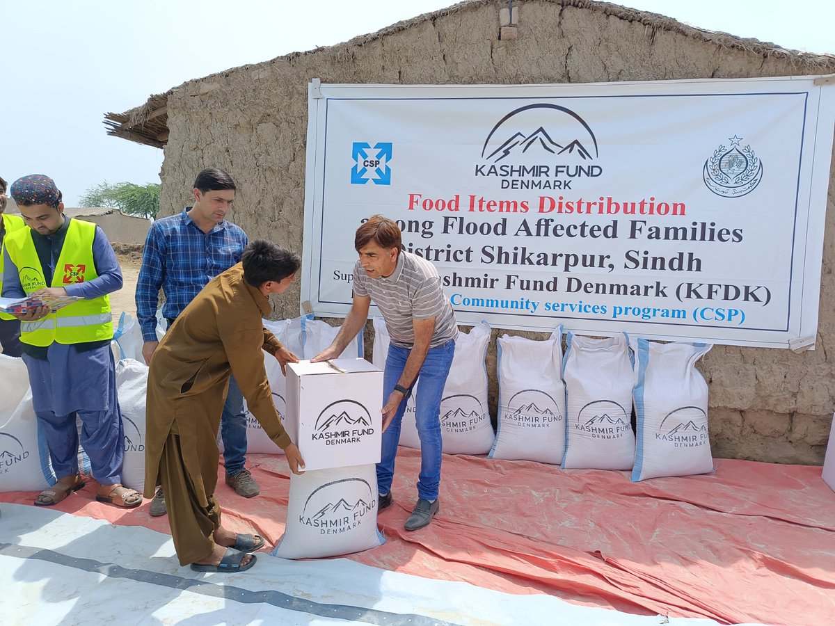 CSP_Pak's tweet image. Reaching out Flood affected families in Sindh and facilitated most affected households along with #Kashmir Fund DK, #CSP hosted a ration drive in Shikarpur.
This Ramadan, donate your Zakat and Sadqah for those who are waiting for it';
URL: csppk.org