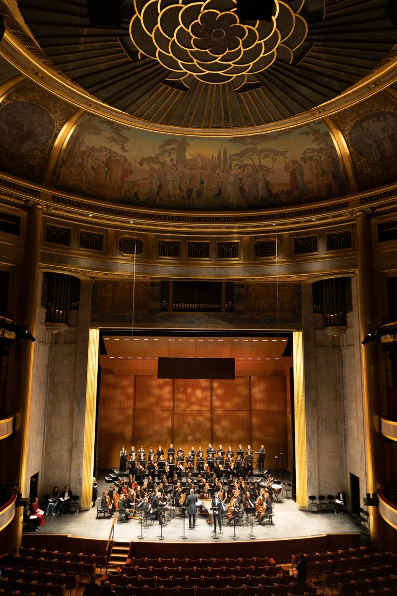 cmb_v's tweet photo. ✨Recréation de Médée : retour en 📷 sur le concert exceptionnel hier ! 2e volet de La tétralogie baroque avec @HerveNiquet dans le cadre de la résidence croisée entre @leconcertspi, le @TCEOPERA et le CMBV.
Bientôt sur @mezzo_tv 🎥 et @alpha_classics  💿
 #performancepractice https://t.co/sAu2vRIsYL