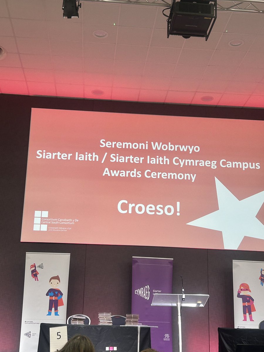 danielleeas's tweet photo. Siarter Iaith Awards Ceremony! @cwmlai @CSC_Cymraeg @CSCSiarterIaith https://t.co/XV7tuH54iX