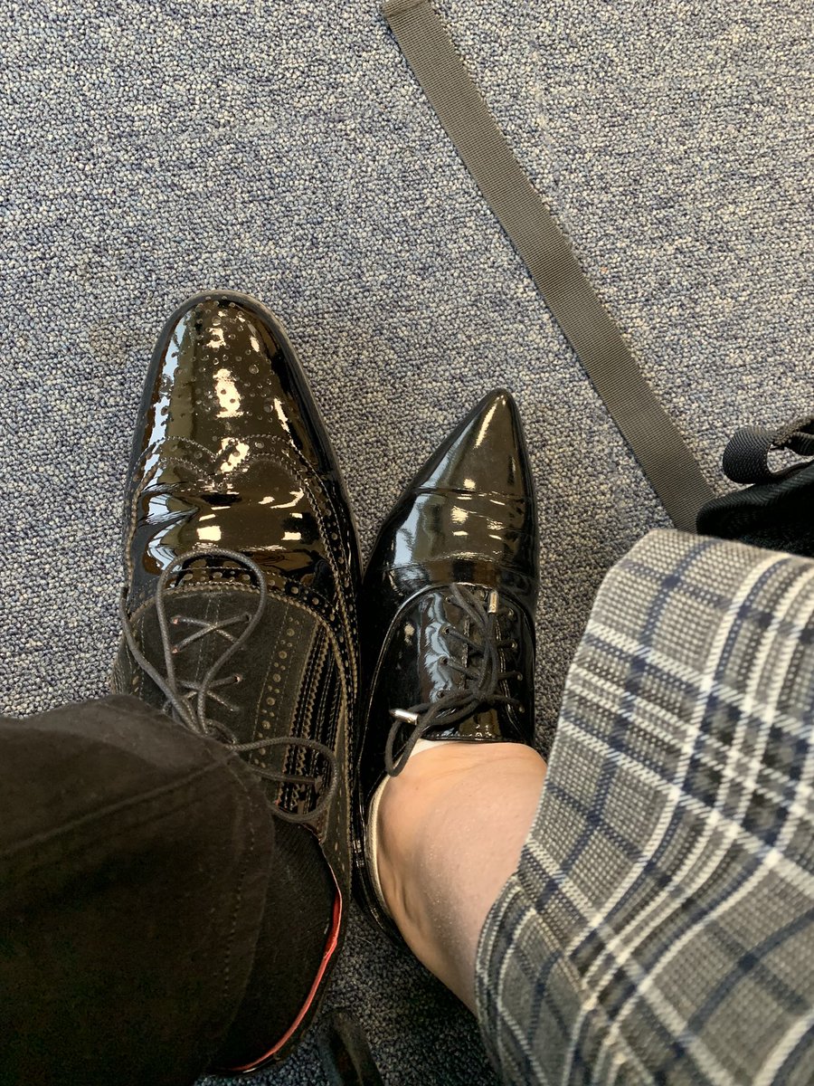 Shiny Shoe Crew is going into the court room now!! Wish me luck!!
#Immigration #YearOfTheJazzy #NotACriminal