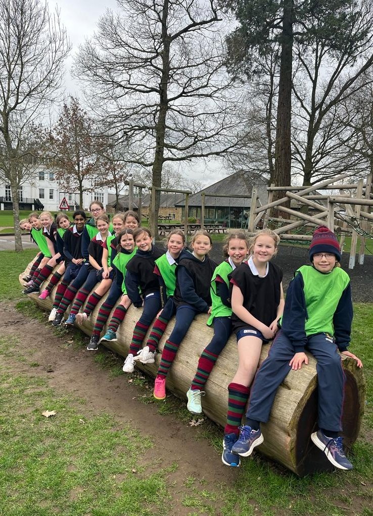 BWPSport's tweet photo. Our Y5&6 girls had great fun at last Wednesday's Manor Lodge Football Festival. Our 7 teams, named after our inspirational #Lionesses, loved their football afternoon! #TeamBeechwood #WeLoveWednesdays #opportunities #positivetransfer https://t.co/onqX3knqPx