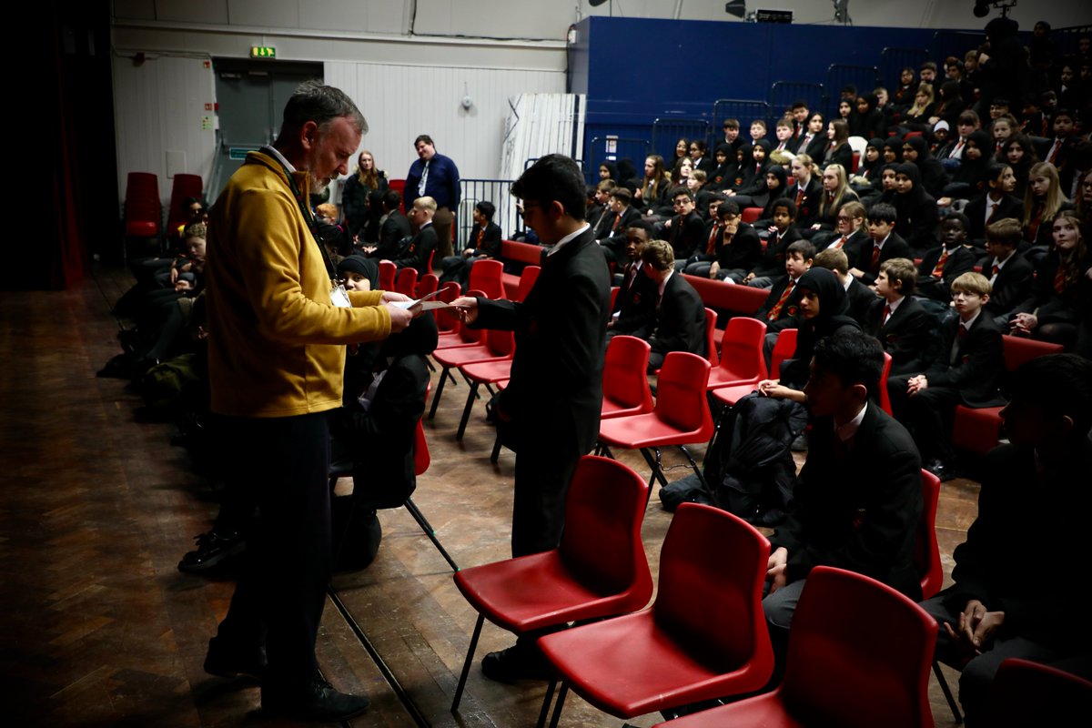 SmithillsSchool's tweet image. Year 8 Celebration Assembly 🥳

This morning we celebrated in our year 8 assembly with chocolates for their hard work and dedication to studying at Smithills School.

Well done to all the pupils that received prizes!

#celebration #assemblies #hardwork #chocolate #halfterm