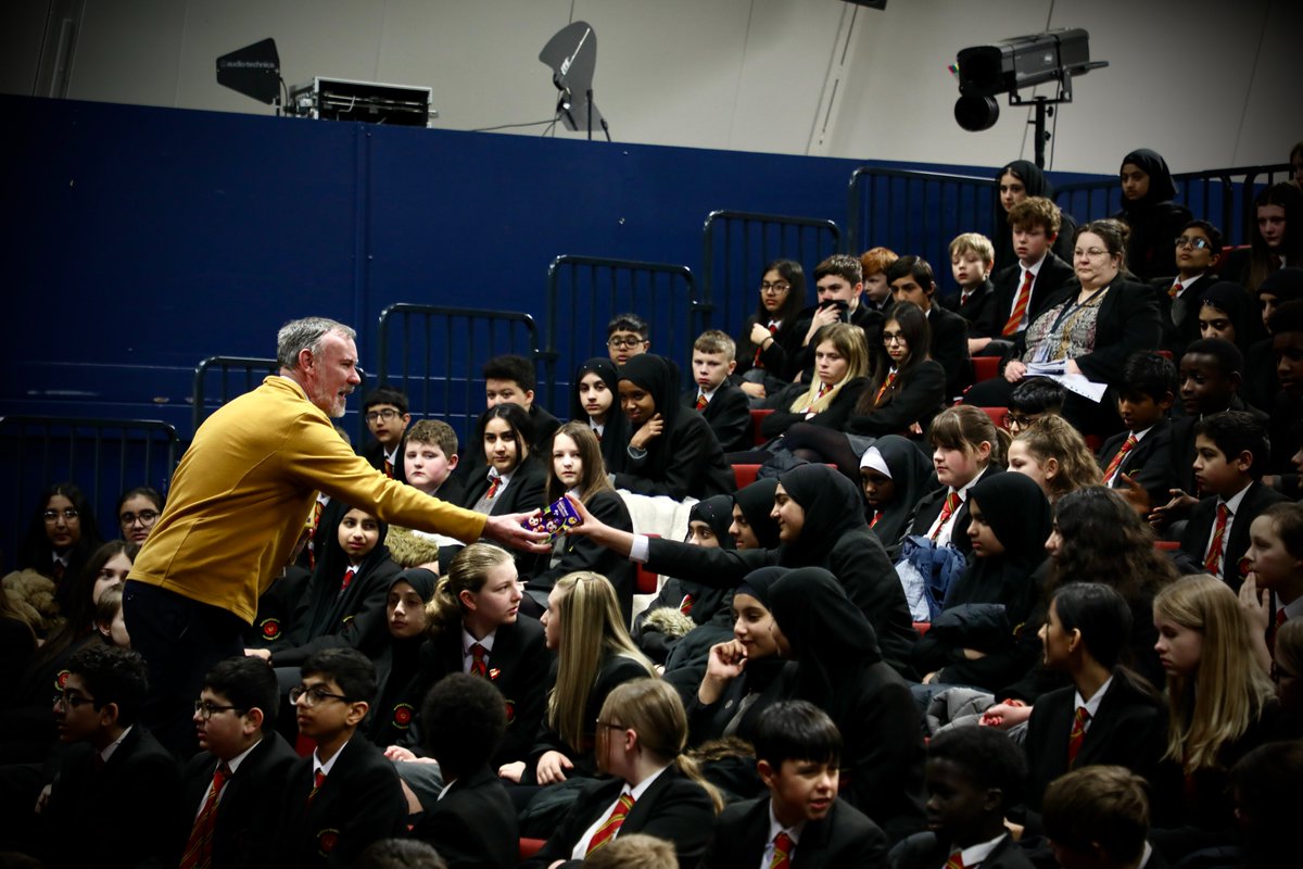 SmithillsSchool's tweet image. Year 8 Celebration Assembly 🥳

This morning we celebrated in our year 8 assembly with chocolates for their hard work and dedication to studying at Smithills School.

Well done to all the pupils that received prizes!

#celebration #assemblies #hardwork #chocolate #halfterm