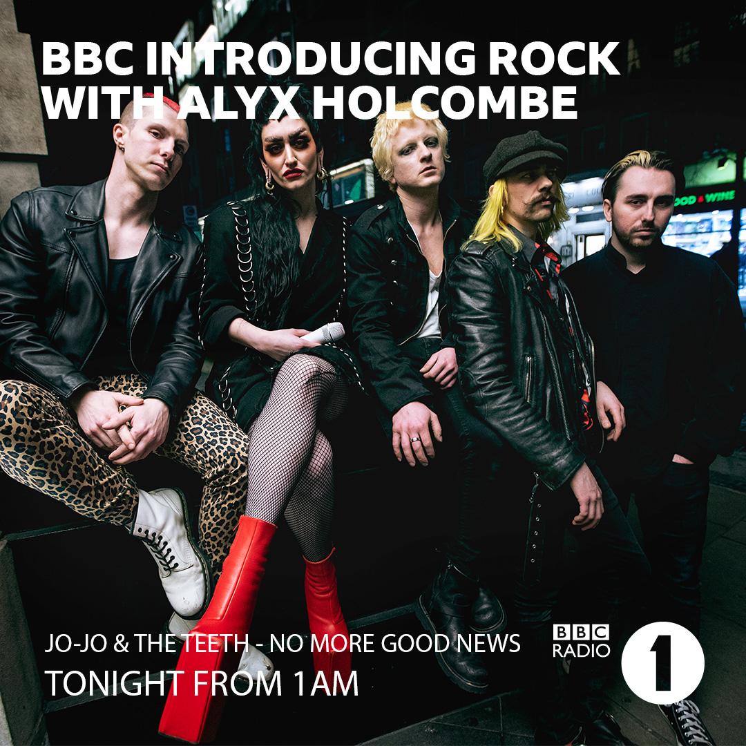 kick_doors's tweet image. Here it is if you missed last nights @bbcintroducing  #Rockshow with @AlyxHolcombe on @BBCR1  - Featuring @jojoandtheteeth's No More Good News - @BBCSounds 
bbc.co.uk/sounds/play/m0…
#rockandindie #bbcradio1 #JoJoandtheteeth #Rockshow #alyxholcombe