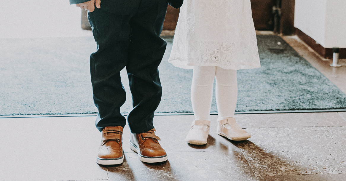 Hoy en nuestro blog | Consejos para celebrar tu boda con los más pequeños 👏👏 

🔗 blog.higarnovias.com/consejos-para-…