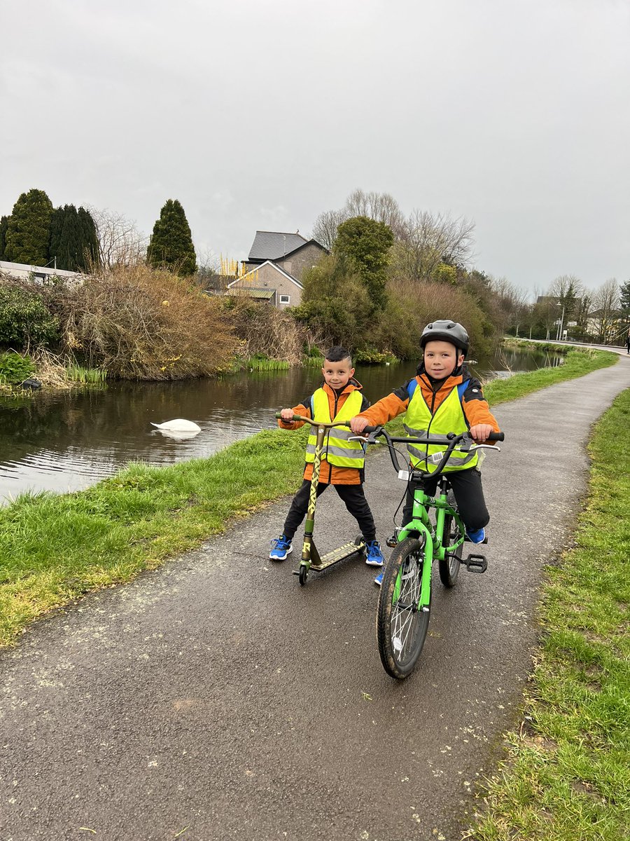 emorges's tweet image. The boys couldn’t wait to take part in the 'Big Walk and Wheel' 🚲🛴 #BigWalkAndWheel @YGCwmbran