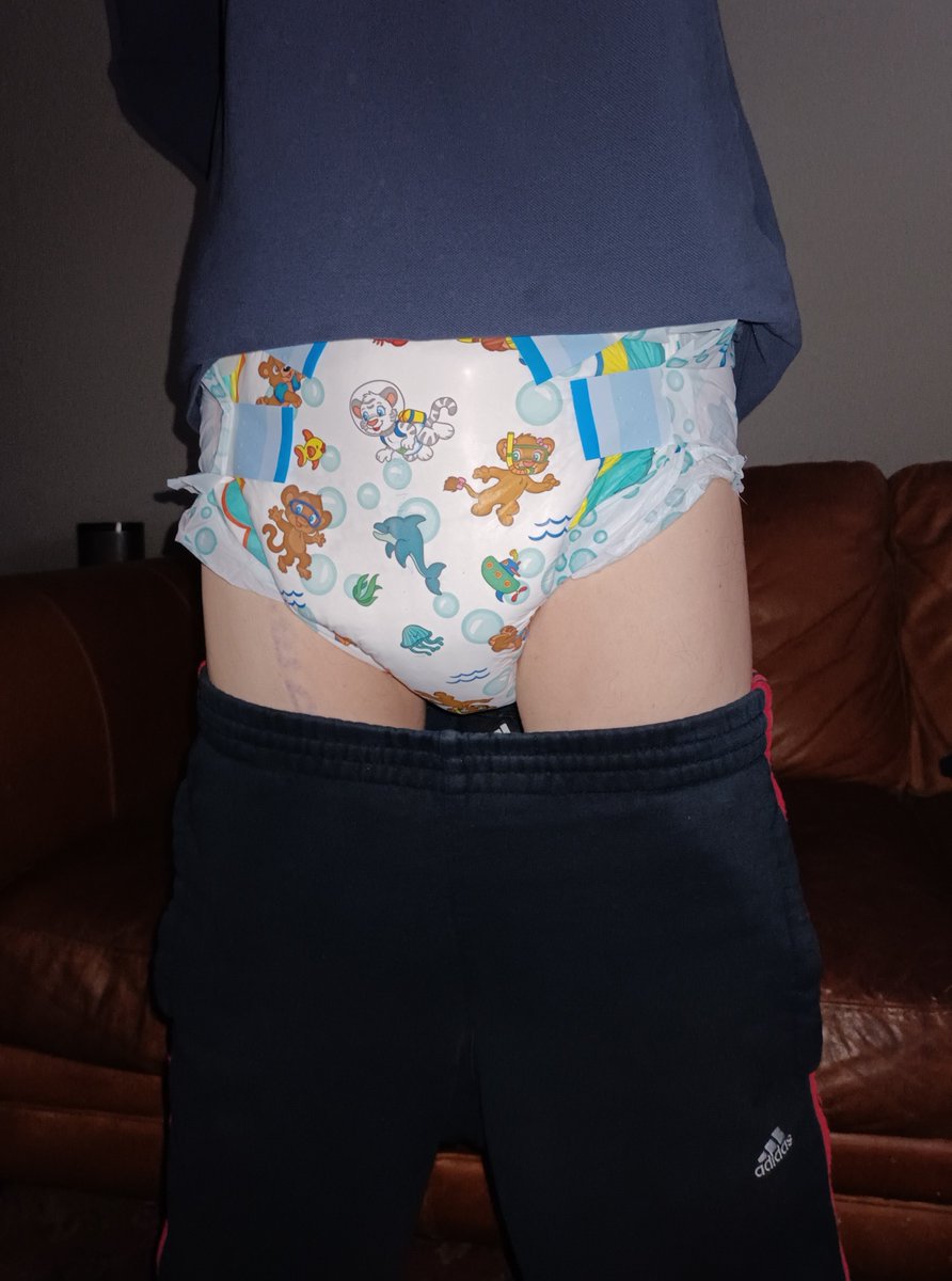skinfag45's tweet photo. π Day 499 - (Plugged 12/48 hrs) Belt Check..
A good start on my 48 hrs a week plugging target with 12 hrs done yesterday. Plugged & padded for the day again now & feeling good π
#permalocked #lockedfag #ownedboi #buttplugboy #abdlboys #abdlboydiapered #Diaperboys https://t.co/11gcXicFGO