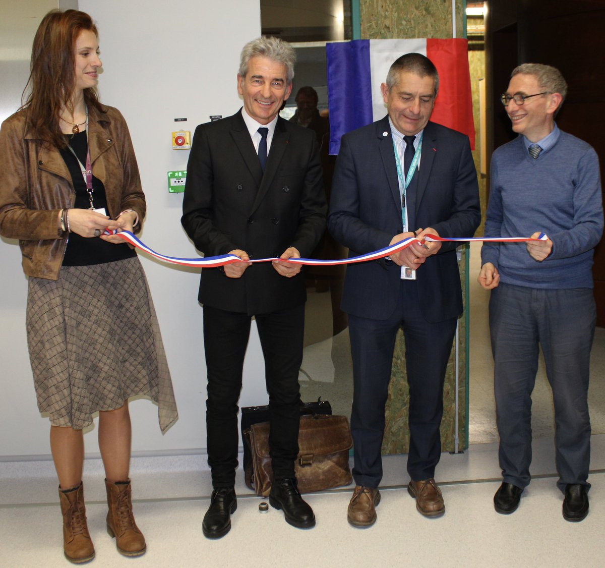 jpbrenas's tweet image. @auvergnerhalpes aux côtés de la recherche clermontoise: inauguration du #PALEOLAB @INRAE_Clermont grâce à qui le blé pourra s’adapter aux changements climatiques.