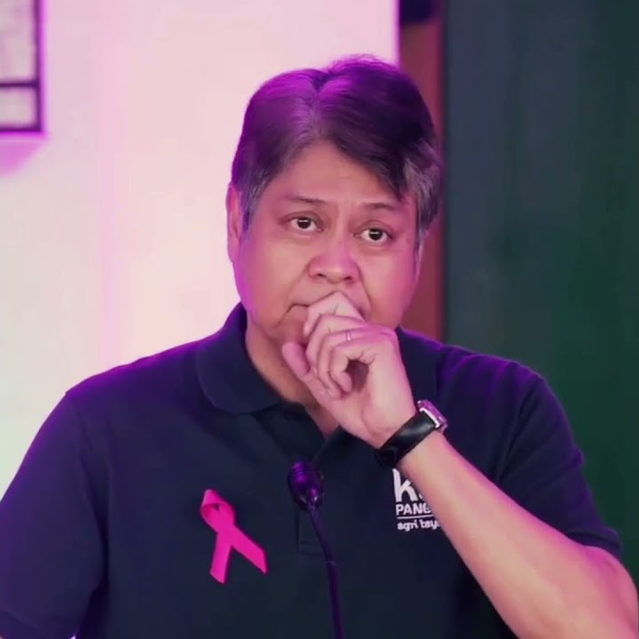 WebBuzzr's tweet photo. Kiko can't seem to get away with crying in his messaging. He started his campaign by crying. He highlighted his campaign by crying, and now he's reaching out again with a tale that his fan cried. He seems fascinated by such fakery that many of us see through. Is it effective? https://t.co/mtZvIsTXqv