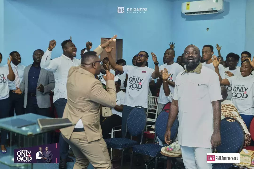 ReignersWC's tweet photo. The climax of THIS CAN ONLY BE GOD Conference...a glorious moment with our Father... Our lives indeed have changed and we will never be same again!
#Reignersworshipcentre 
#ThiscanonlybeGod
#Reigners@2
#GratefultoGod https://t.co/UoLGSyC6ep