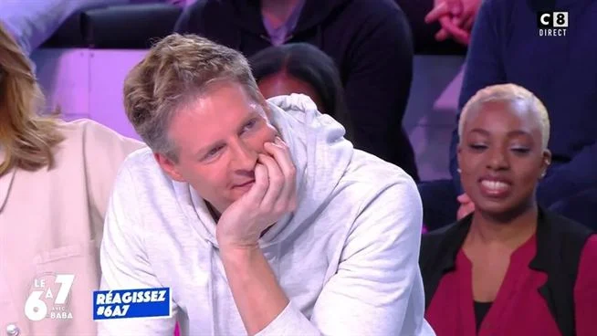 Loliebulle75's tweet photo. Une pensée pour notre Matthieu qui était absent hier soir dans #TPMP Tu manques beaucoup quand tu n'es pas autour de table et que tu es le meilleur on t'aime et longue vie à @TPMPPeople tu le mérites on continue de soutenir Matthieu avec le hashtag #AvecMatthieu https://t.co/AKpCccWdVj