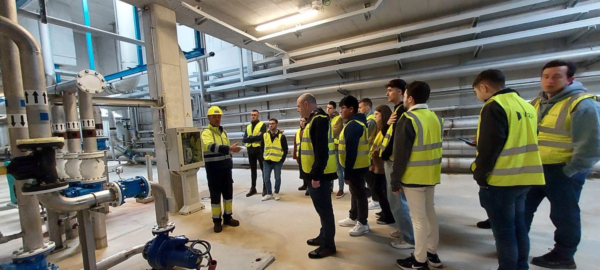Semana da Viaxe de prácticas do alumnado 
<a href="/decaminosudc/">DE Camiños UDC</a>
 
Día 1. Ourense

   EDAR (Estación Depuradora de Augas Residuais) de 
     Reza 
   ETAP (Estación de Tratamento de Auga Potable) de 
      Coiñás