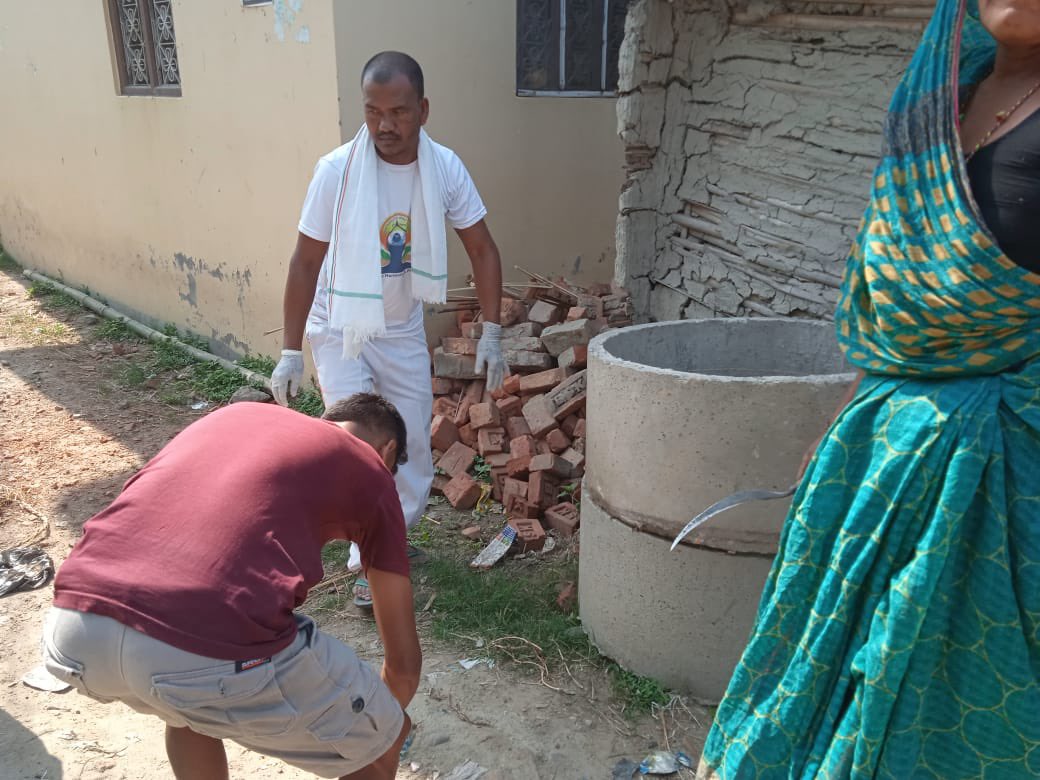 #HappeningNow: A tole  level #cleaning campaign conducted by #TWASHCC, #mothergroup of Ward No. 6 in #KhadakMunicipality in the presence of the #Mayor. The #WWASHCC has decided to declare this ward as a model community by April. #WASHSDG <a href="/SABALNEPAL/">SABAL NEPAL</a> <a href="/SnvNepal/">SNV Nepal</a> <a href="/krishnagc/">Krishna G.C.</a>