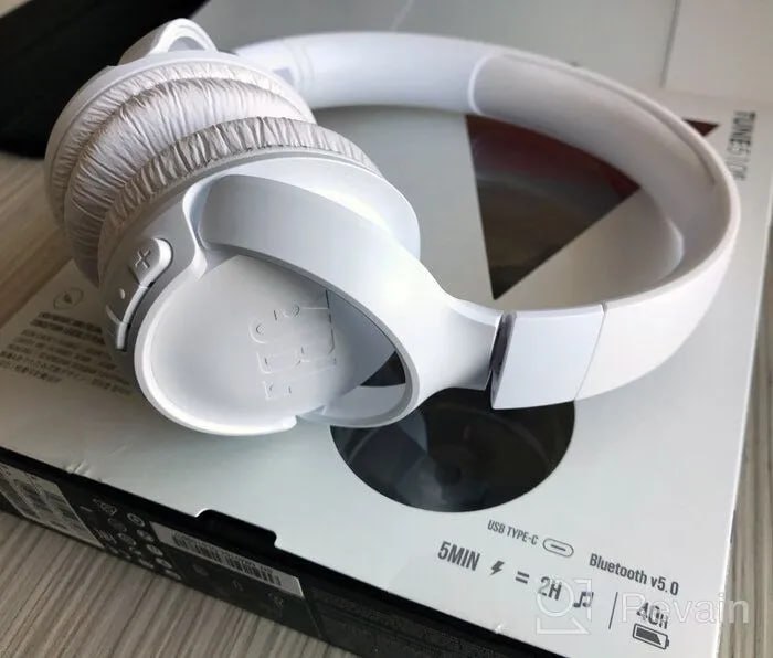 Revain_org's tweet photo. The #JBLTune 510BT #headphones will give you freedom and the highest sound quality🔝
✅#JBL #PureBass technology
✅Up to 40 hours battery life &amp; fast charging
✅Lightweight, comfortable, foldable and more!

No wonder it has 4.3⭐️⭐️⭐️⭐️
Click here for more: https://t.co/8Xn6ZnPosh https://t.co/hauExPZ7xG