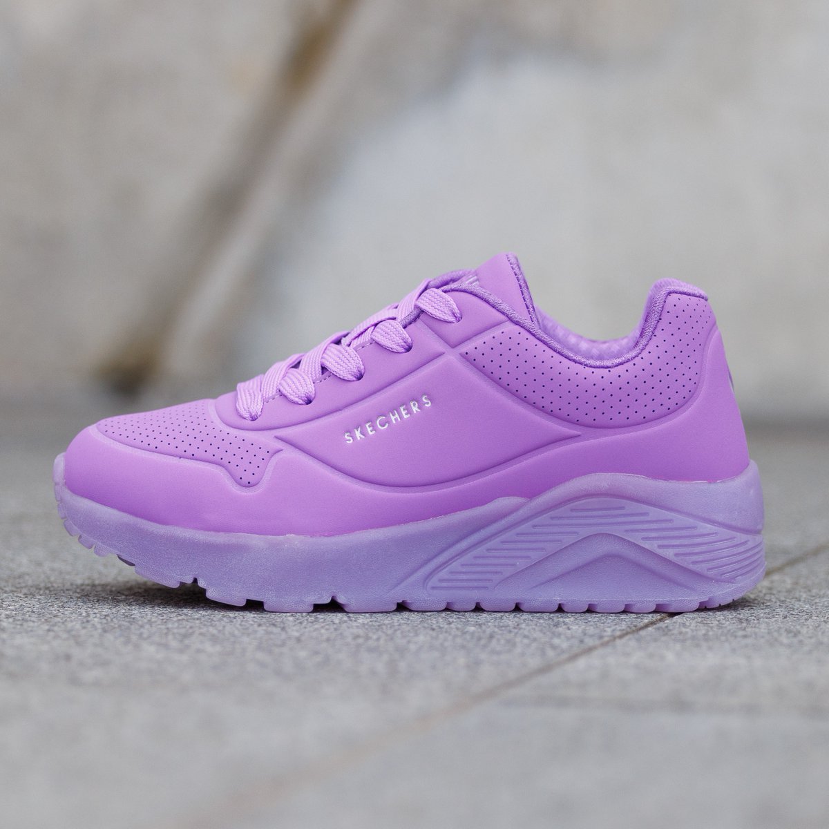 SkechersIndia's tweet photo. Keep it cool with sporty style!
Shop now- https://t.co/mz16qNM4OD
#SkechersIndia #Sneakers #CasualShoes #ColorPop #SkechersUNO #UNOIce #AirCooled #MemoryFoam #ComfortTechnology #KidStyle #KidShoes #GirlStyle https://t.co/ajUPyfaH04