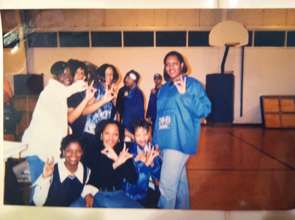 uabzeta's tweet image. On this day, 26 years ago (March 27, 1997),I crossed the burning sands into Zeta Land! Happy Zetaversary to The Seven Incantationz of Blue Eaze! 
#Spring1997 #zetaphibeta #HappyZetaversary #GammaThetaChapter 
#BackDownMemoryLane