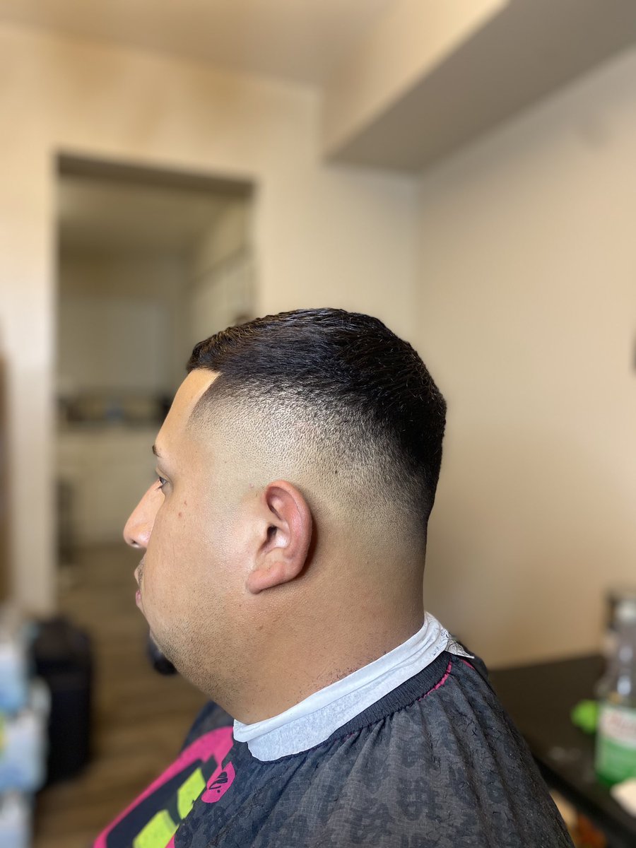 SavagEd361's tweet photo. #Barber #CCTX #RichFades https://t.co/5cI8dYPxIF