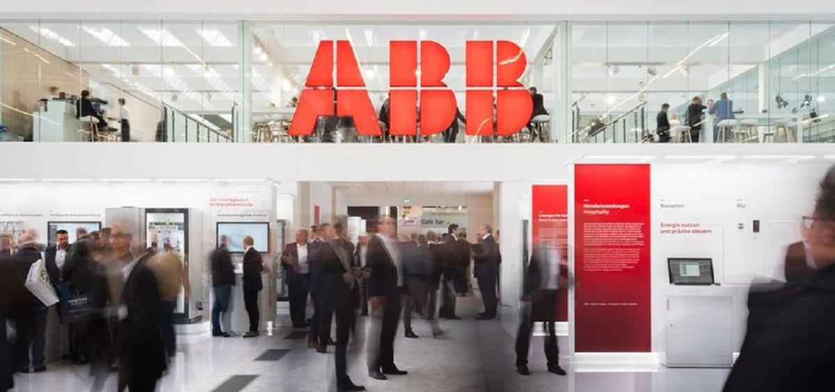 ABBNorge's tweet image. Vi deltar på Euro Expo industrimesse i Gjøvik 29.-30. mars. Velkommen til #energieffektivisering, #energimåling, #automatisering og #instrumentering

Les mer bit.ly/3LOMOg6

#energi #strøm #kraft #motor #elektrisk #frekvensomformer #PLS #måleteknikk