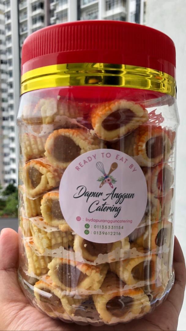 AlisaBaharuddin's tweet photo. Tart gemok pun mumy ada taw. Tart Nenas &amp; Tart Blueberry. Lembut okay tak keras!! I repeat,,, LEMBUT YA TAK KERAS😊 Memang sedap terasa manis nenas dia tu😍 kalau budak2 suka lah Blueberry ni hihihii. Ceoat dm mumy ya ♥️♥️♥️ https://t.co/4dVL1BpWv3