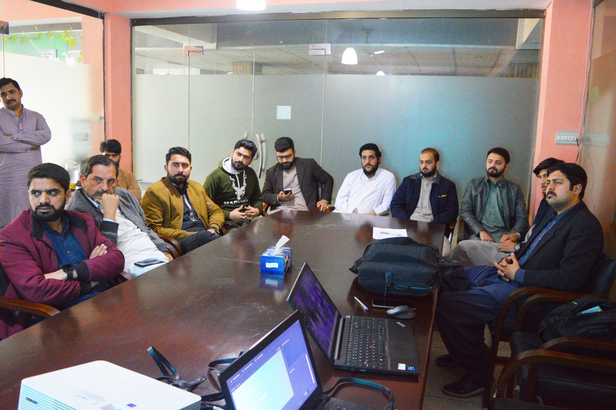 QCloudPK's tweet photo. We are excited to share that we conducted another successful orientation session on QCloud technology &amp; its functionalities in Abbottabad! 

Thank you for joining us, we look forward to continuing to educate &amp; support businesses in adopting QCloud technology!

#PTCL #Cloud https://t.co/0g3mvbHRYH