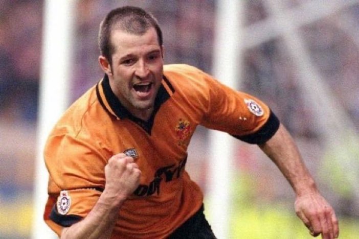 Happy Birthday Steve Bull 🎂

306 goals in 561 appearances for Wolves, scoring 102 goals over title winning seasons in 1988 and 1989 👏

A brilliant record that! 🐺 #WWFC