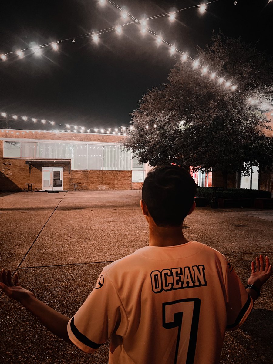 Little Life Update: 

I’ve been really enjoying being a college student and enjoying the time I have!

Really proud to host the schools of UVSA South at UTD VSA’s Annual Vietnam By Night to raise money for One Body Village.

Really proud of my Afterparty committee (not pictured)