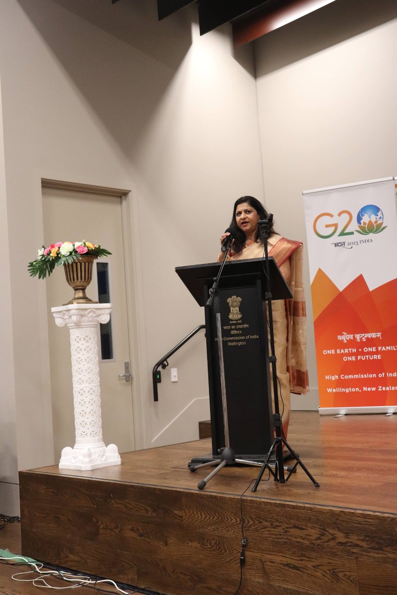 IndiainNZ's tweet photo. #AmritMahotsav #G20
High Commission had the honour to organize the spiritual discourse of @PadmaAwards recipient @SriMspeaks &amp; Founder of @SatsangTweets. A large number of people attended the discourse which drew inspiration from ancient Indian philosophy. 
@MEAIndia @M_Lekhi https://t.co/gOZXxqY6IS