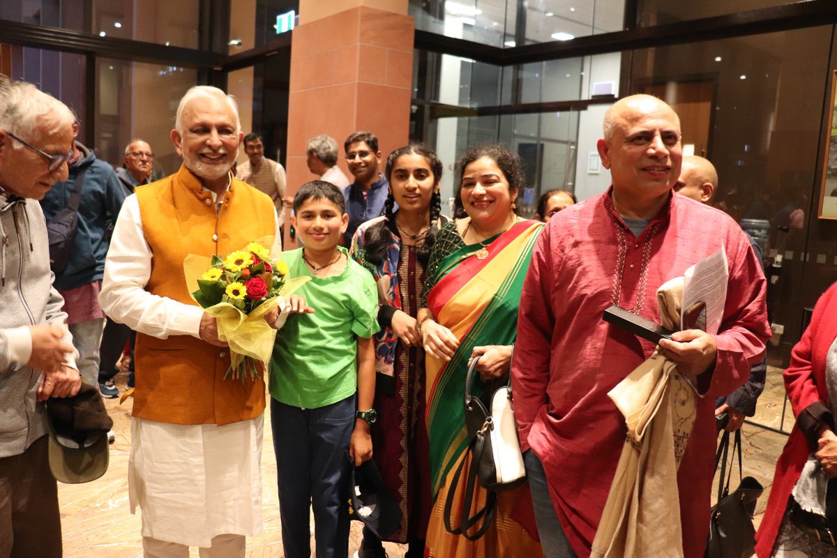 IndiainNZ's tweet photo. #AmritMahotsav #G20
High Commission had the honour to organize the spiritual discourse of @PadmaAwards recipient @SriMspeaks &amp; Founder of @SatsangTweets. A large number of people attended the discourse which drew inspiration from ancient Indian philosophy. 
@MEAIndia @M_Lekhi https://t.co/gOZXxqY6IS